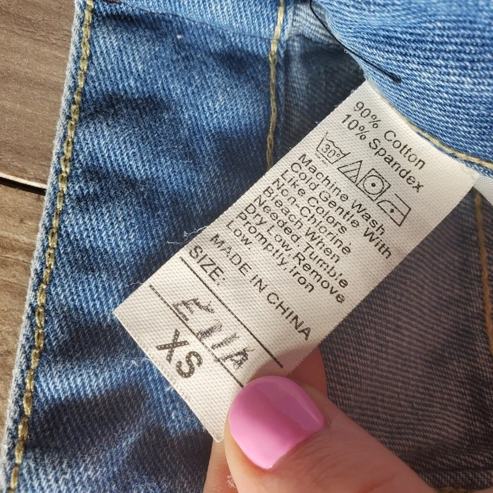 White Heart Graphic Light Wash High-Rise Blue Jeans Girls Size XS EUC